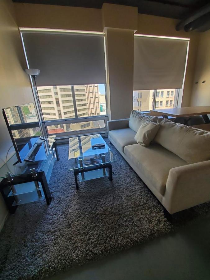 Modern Downtown Loft Near Rogers Place,Shaw Conf Apartment Edmonton Bagian luar foto