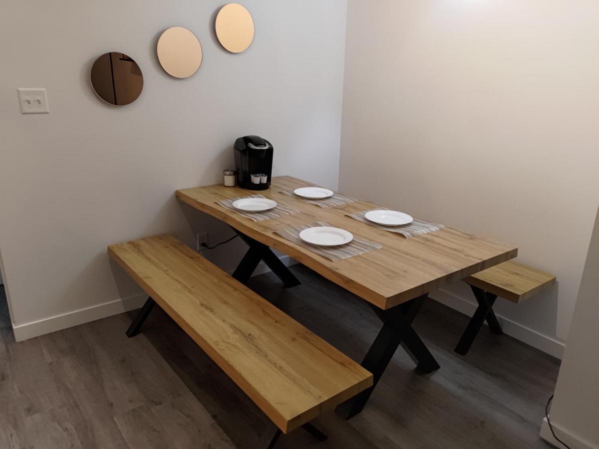 Modern Downtown Loft Near Rogers Place,Shaw Conf Apartment Edmonton Bagian luar foto